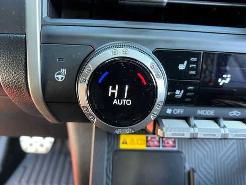 Used 2024 Toyota Tacoma TRD Sport w/ TRD Sport Premium Package image 29