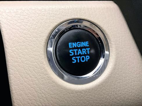 Used 2023 Toyota Camry XLE FWD image 30