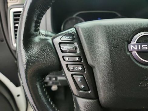Used 2023 Nissan Frontier SV w/ SV Convenience Package AWD/4WD image 17