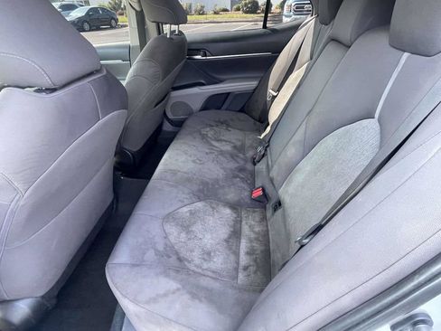 Used 2022 Toyota Camry LE FWD image 11