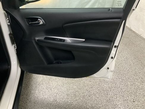 Used 2014 Dodge Journey SXT w/ Flexible Seating Group AWD/4WD image 21