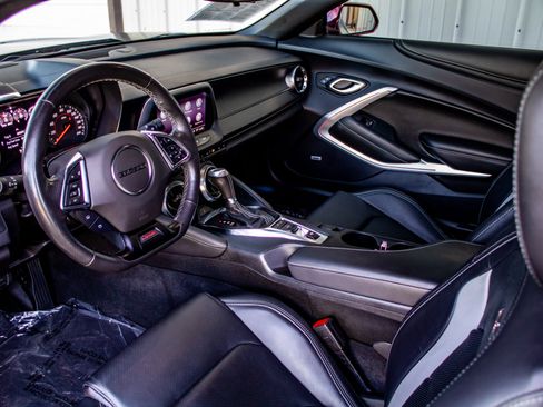 Used 2023 Chevrolet Camaro SS RWD image 16