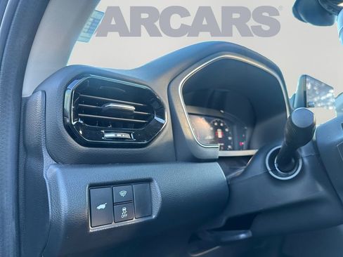 Used 2025 Honda Pilot Elite image 13