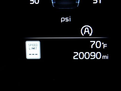 Used 2025 Kia Sportage EX FWD image 15