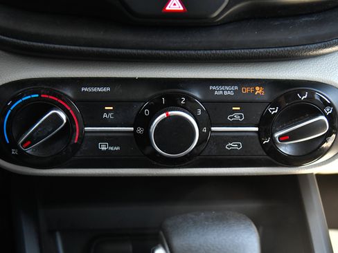 Used 2022 Kia Soul LX w/ Technology Package FWD image 21