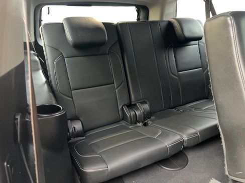 Used 2019 Chevrolet Suburban LT image 33