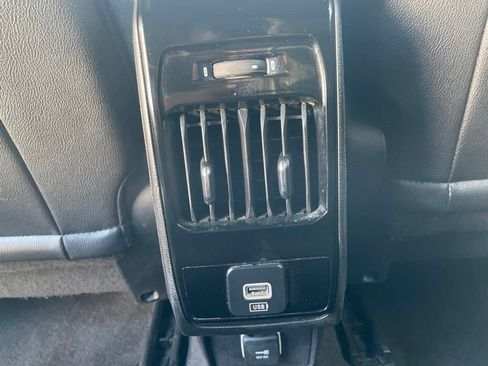 Used 2024 Jeep Compass Latitude AWD/4WD image 20