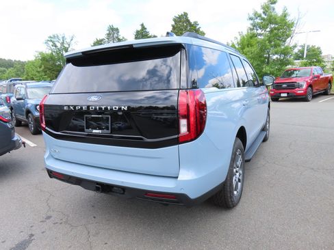 New 2026 Ford Expedition Active AWD/4WD image 4