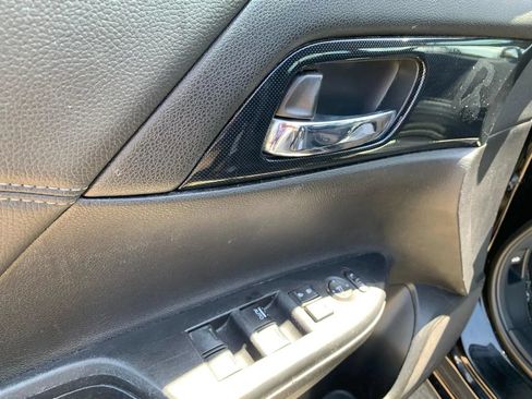 Used 2015 Honda Accord Sport image 18