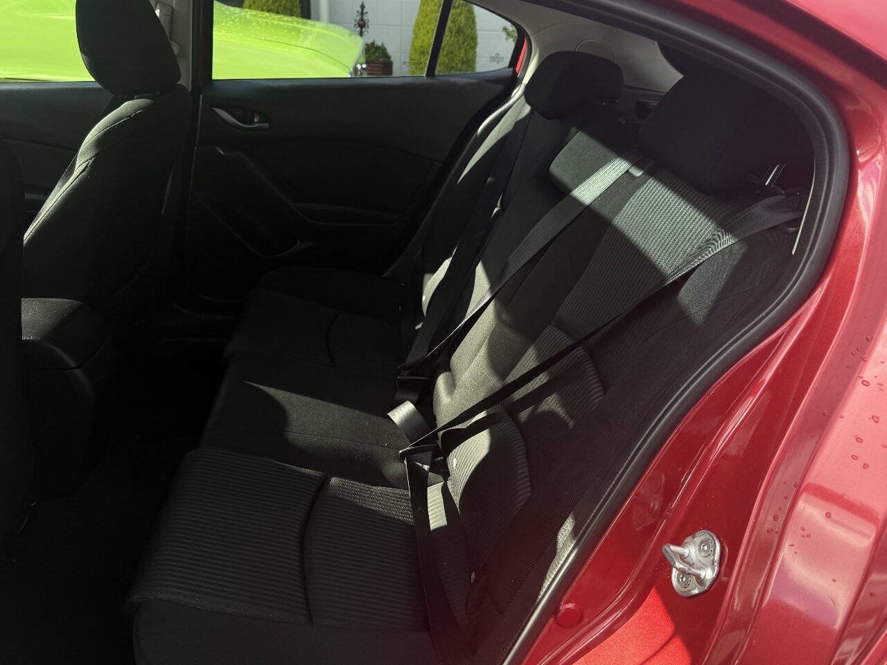 Used 2015 MAZDA MAZDA3 i Touring w/ Technology Package FWD image 17