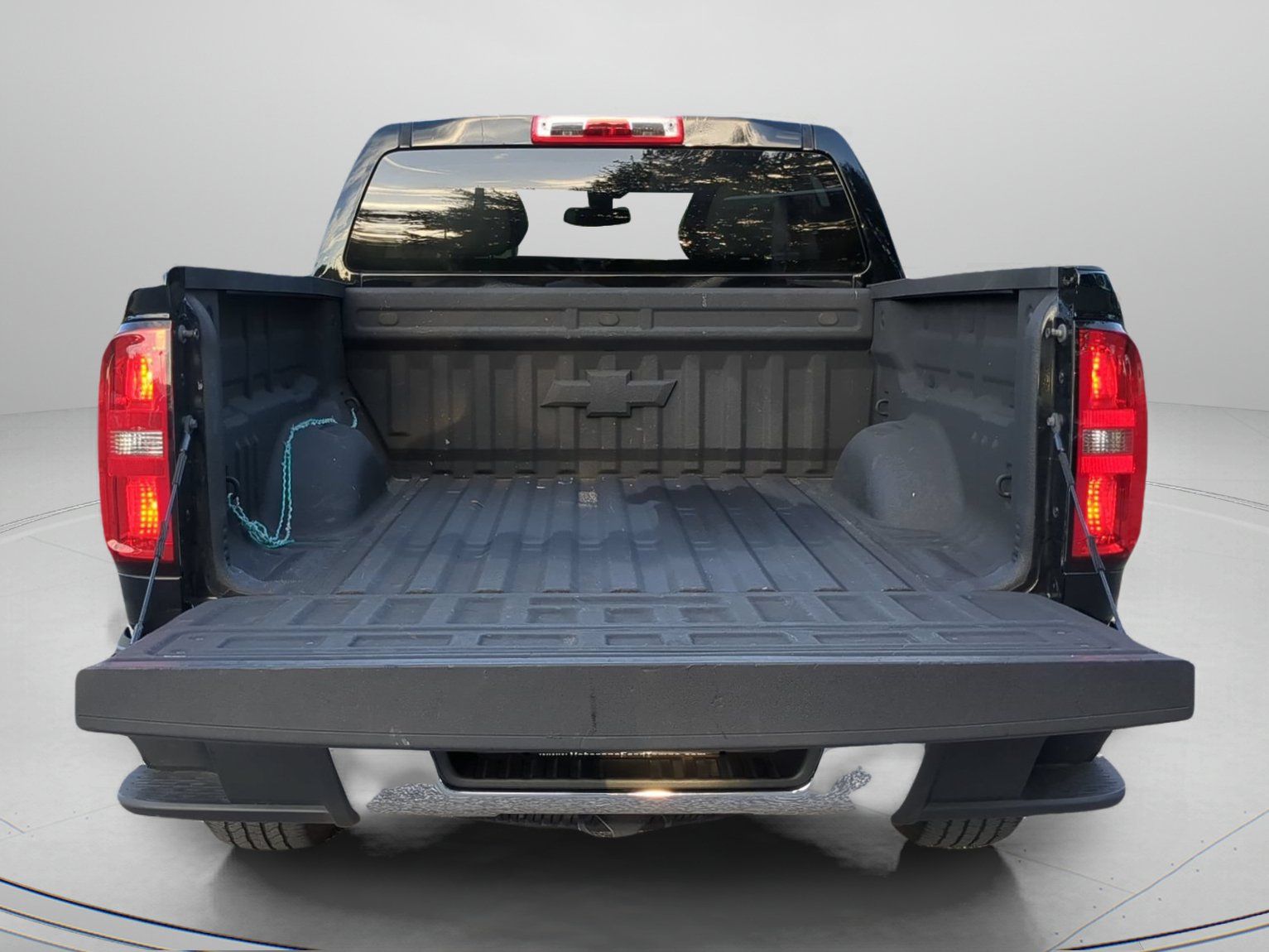 Used 2022 Chevrolet Colorado W/T w/ WT Convenience Package RWD image 46