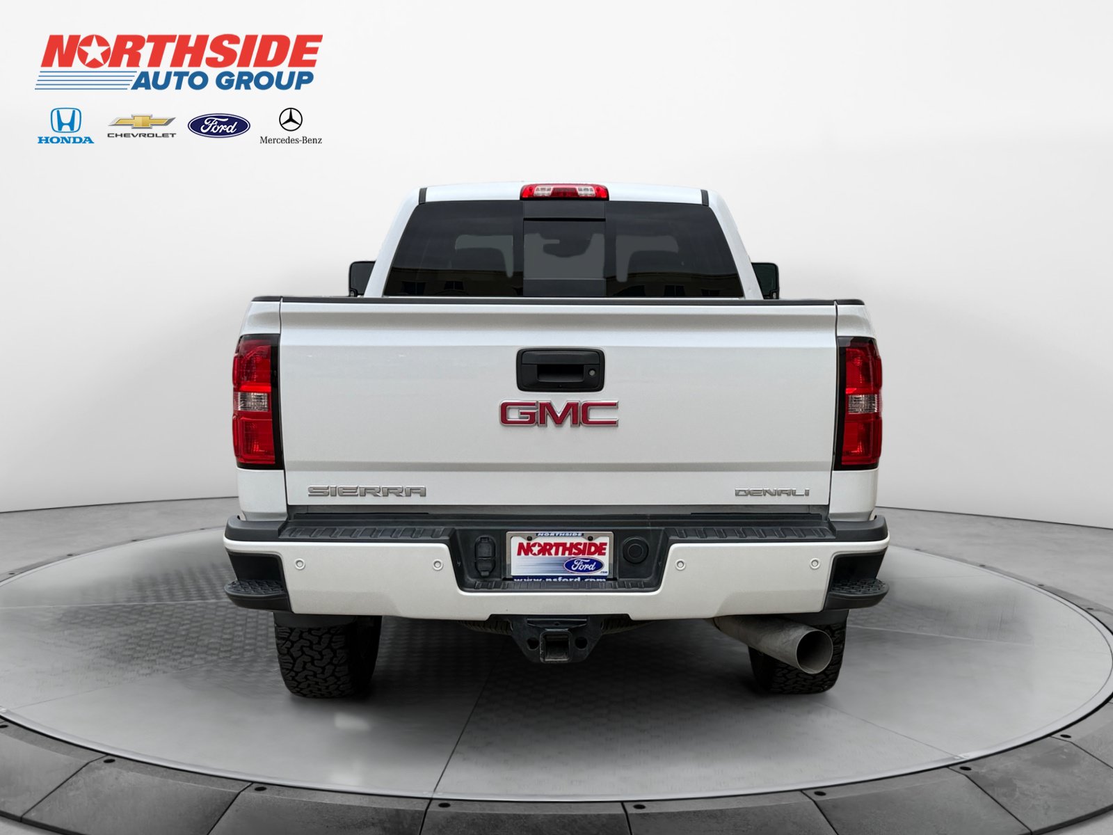 Used 2019 GMC Sierra 2500 Denali w/ Duramax Plus Package AWD/4WD image 6