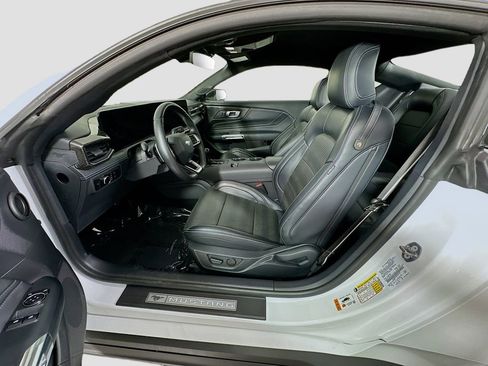 Used 2024 Ford Mustang GT Premium RWD image 5