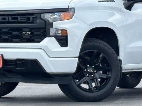 Used 2024 Chevrolet Silverado 1500 Custom w/ Dark Appearance Package AWD/4WD image 2