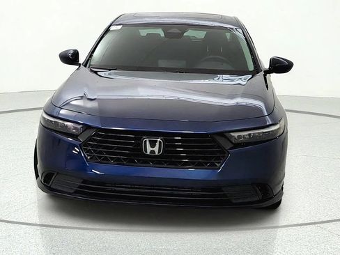 Used 2025 Honda Accord SE image 2