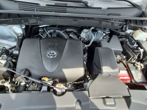 Used 2019 Toyota Highlander Limited AWD/4WD image 21