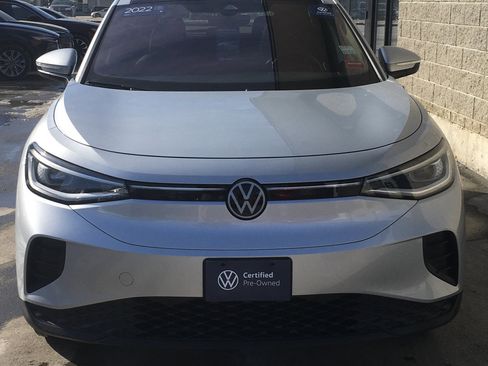 Certified 2022 Volkswagen ID.4 Pro S image 2