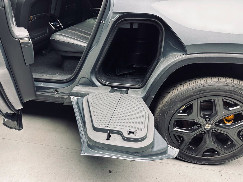 Used 2022 Rivian R1T Adventure AWD/4WD image 30