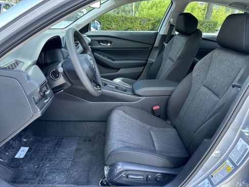 Used 2025 Honda Accord SE image 13