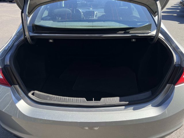 Used 2023 Chevrolet Malibu LT FWD image 29