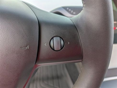 Used 2022 Tesla Model 3 Performance image 27