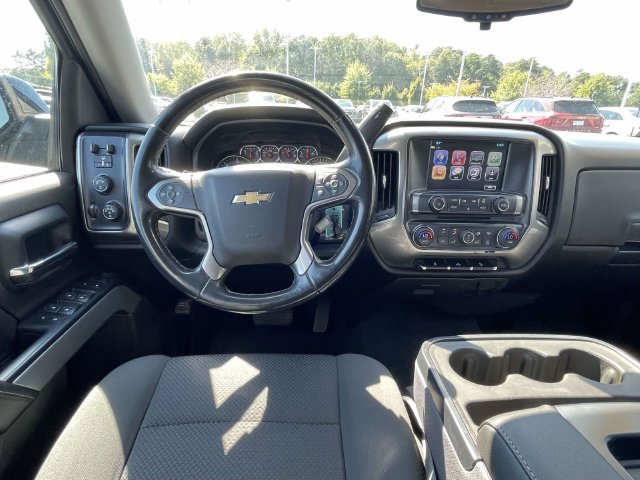 Used 2018 Chevrolet Silverado 1500 LT w/ All Star Edition AWD/4WD image 11