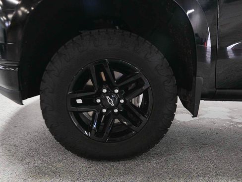 Used 2020 Chevrolet Silverado 1500 LT Trail Boss AWD/4WD image 8