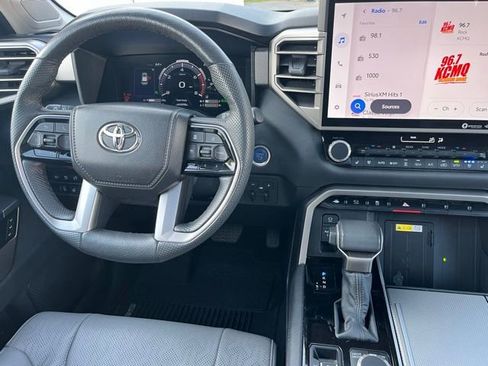 Used 2024 Toyota Sequoia Limited w/ Tow Technology Package AWD/4WD image 23
