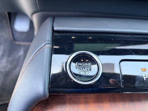 Used 2025 Lincoln Navigator Black Label AWD/4WD image 33
