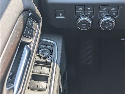 New 2026 GMC Sierra 2500 Denali AWD/4WD image 22