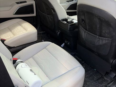 Used 2021 Kia Telluride SX w/ SX Prestige Package AWD/4WD image 4