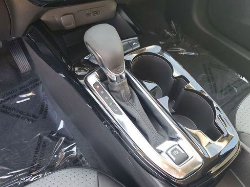 New 2026 Chevrolet Trax LT image 25