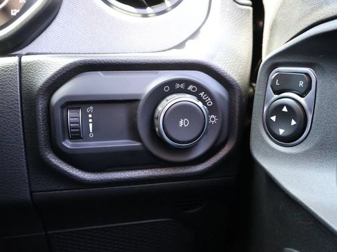 New 2026 Jeep Wrangler Unlimited Sport w/ Convenience Group AWD/4WD image 28