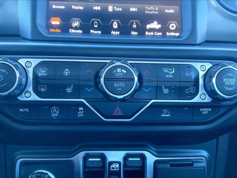 Used 2023 Jeep Gladiator Sport image 35