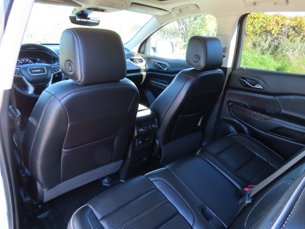 Certified 2022 GMC Acadia Denali w/ GMC Pro Grade Package AWD/4WD image 29