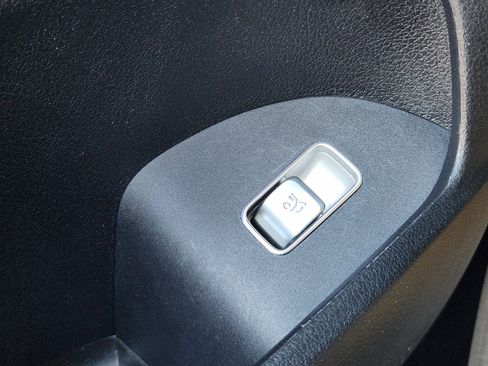 Used 2020 Mercedes-Benz GLE 450 4MATIC image 30