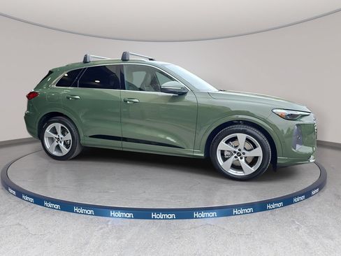 Certified 2025 Audi Q5 Prestige AWD/4WD image 5