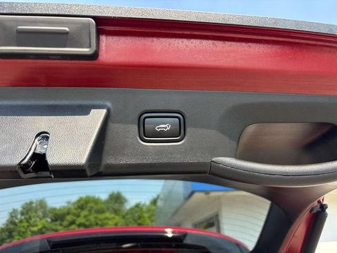 Certified 2024 Hyundai Tucson Limited AWD/4WD image 17
