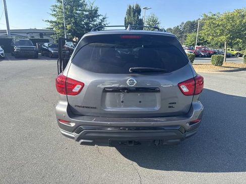 Used 2020 Nissan Pathfinder SL AWD/4WD image 5