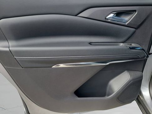 New 2026 Chevrolet Traverse LT w/ Midnight/Sport Edition FWD image 19