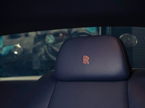 Used 2018 Rolls-Royce Wraith RWD image 43