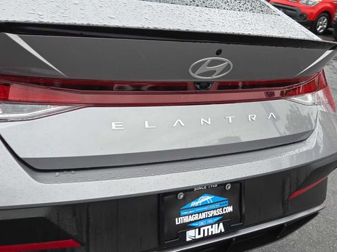 Used 2026 Hyundai Elantra Sport FWD image 15