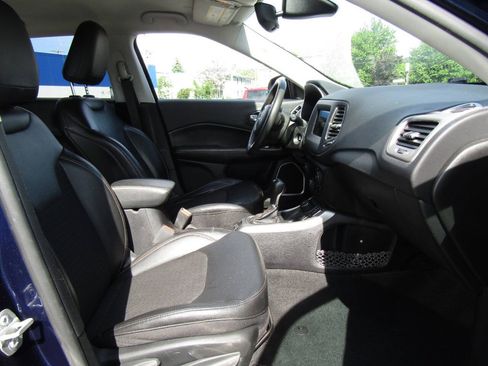 Used 2021 Jeep Compass Latitude AWD/4WD image 21