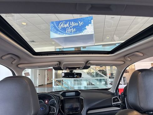 Used 2023 Subaru Forester Limited image 32