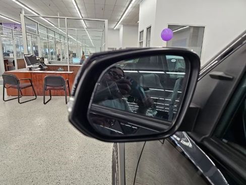 Used 2019 Toyota Tacoma TRD Off-Road image 35