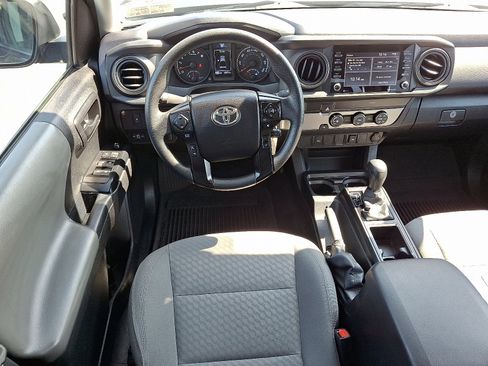Used 2022 Toyota Tacoma SR image 11
