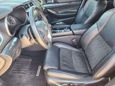 Used 2023 Nissan Maxima SR image 14