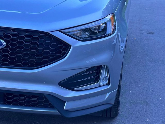 Certified 2024 Ford Edge ST-Line AWD/4WD image 9