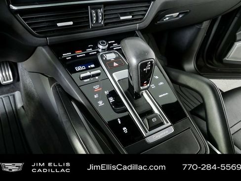 Used 2021 Porsche Cayenne Turbo S w/ Premium Package Plus image 19