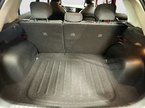 Used 2025 Kia Niro LX FWD image 24